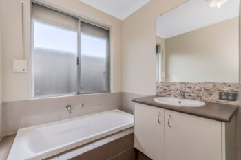 Listing image for 21 Shackleton Terrace, Byford  WA  6122