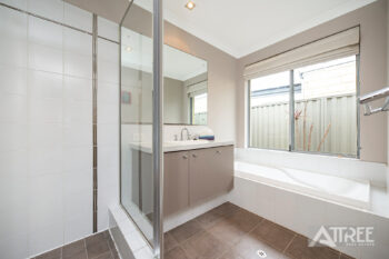 Listing image for 15 Edgehill Walk, Piara Waters  WA  6112