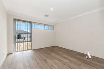 Listing image for 17 Dudbrook Way, Dudley Park  WA  6210