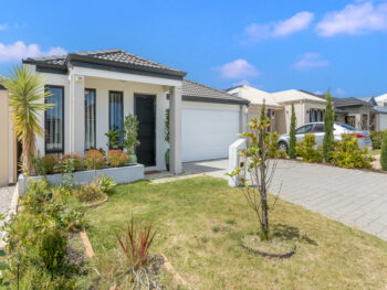 Listing image for 33 Portsmouth Way, Harrisdale  WA  6112