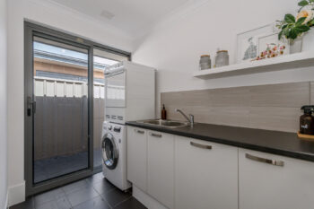 Listing image for 8 Hayford Road, Haynes  WA  6112