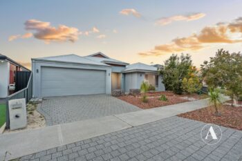 Listing image for 3 Glenora Way, Harrisdale  WA  6112