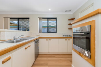Listing image for 6 Meadowview Mews, Canning Vale  WA  6155