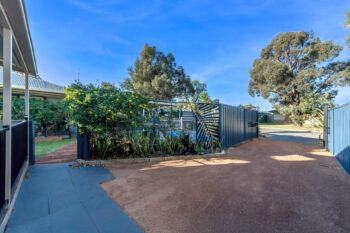 Listing image for 28 Honeyeater Retreat, Brookdale  WA  6112
