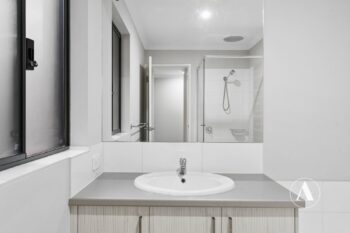 Listing image for 5 Addington Loop, Piara Waters  WA  6112