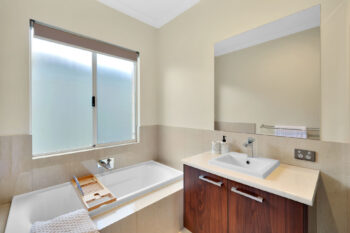 Listing image for 9 Sackler Link, Piara Waters  WA  6112