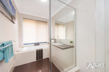 Listing image for 30 Castlewood Parkway, Southern River  WA  6110