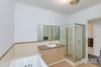 Listing image for 10 Peaceful Vista, Harrisdale  WA  6112