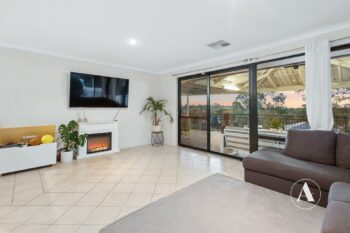 Listing image for 2 Quenda Close, Beeliar  WA  6164