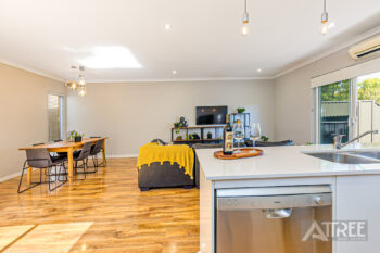 Listing image for 6 Oakbella Parade, Harrisdale  WA  6112