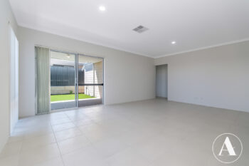 Listing image for 5 Siesta Way, Madora Bay  WA  6210