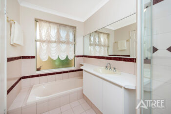 Listing image for 32 Draycott Loop, Canning Vale  WA  6155