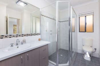 Listing image for 4 Karri Way, Thornlie  WA  6108