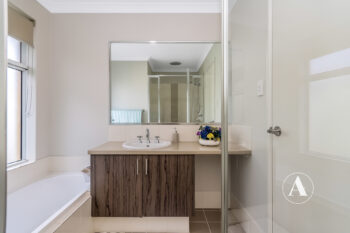 Listing image for 40 Veterans Drive, Byford  WA  6122