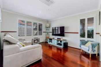 Listing image for 29 Fairfield Gardens, Canning Vale  WA  6155