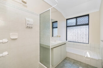 Listing image for 6 Meadowview Mews, Canning Vale  WA  6155