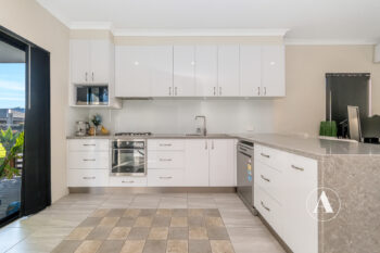Listing image for 1/11 Yewers Drive, Champion Lakes  WA  6111