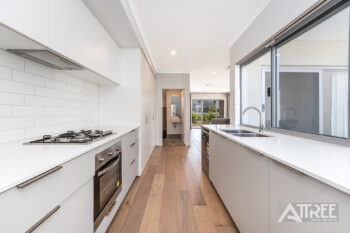 Listing image for 8 Catseye Walk, Treeby  WA  6164