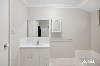 Listing image for 2/208 Burslem Drive, Maddington  WA  6109