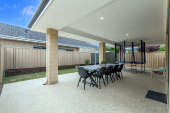 Listing image for 40 Middle Parkway, Canning Vale  WA  6155