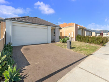 Listing image for 44 Middle Parkway, Canning Vale  WA  6155