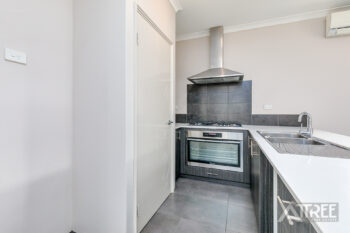 Listing image for 4 Tompkins Way, Harrisdale  WA  6112