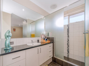 Listing image for 6 Granite Road, Harrisdale  WA  6112