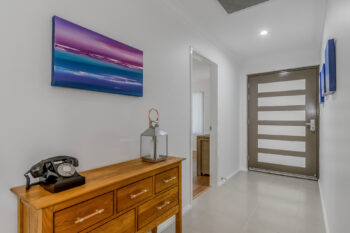 Listing image for 8 Langer Crescent, Champion Lakes  WA  6111