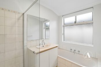 Listing image for 5 Alpina Bend, Canning Vale  WA  6155