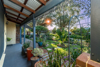 Listing image for 28a Honeyeater Retreat, Brookdale  WA  6112