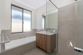 Listing image for 1 Yale Close, Haynes  WA  6112