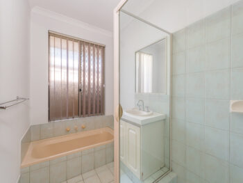 Listing image for 322 Knutsford Avenue, Kewdale  WA  6105