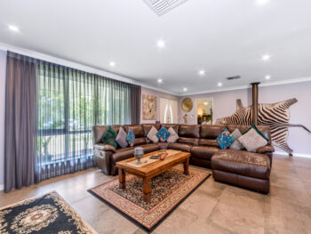 Listing image for 15 Empire Way, Thornlie  WA  6108