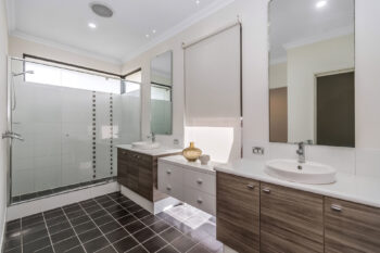 Listing image for 63 Waterfoot Loop, Canning Vale  WA  6155