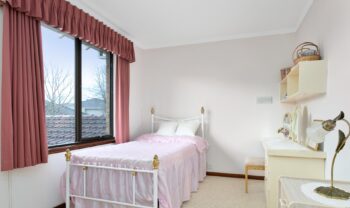 Listing image for 19 Riverton Drive West, Rossmoyne  WA  6148