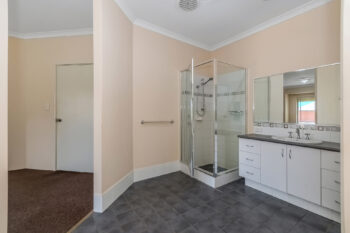 Listing image for 7 Dennis Way, Canning Vale  WA  6155