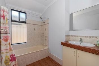 Listing image for 26 Hedgeley Way, Canning Vale  WA  6155