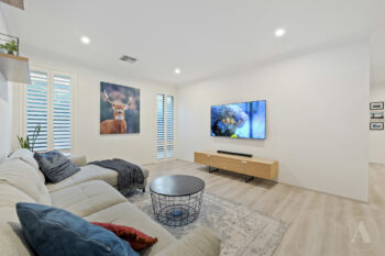 Listing image for 21 Peridot Street, Treeby  WA  6164