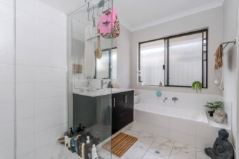 Listing image for 5 Mandalup Road, Haynes  WA  6112