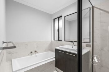 Listing image for 21 Pearwood Vista, Piara Waters  WA  6112
