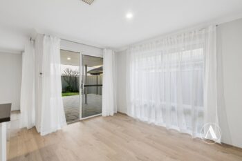 Listing image for 33 Rossiter Avenue, Piara Waters  WA  6112