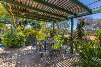 Listing image for 50 Blackwood Drive, Mount Nasura  WA  6112