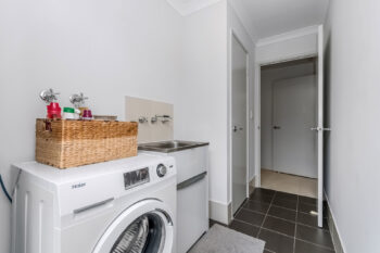 Listing image for 1/50 Middle Parkway, Canning Vale  WA  6155