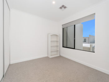 Listing image for 5 Catseye Walk, Treeby  WA  6164