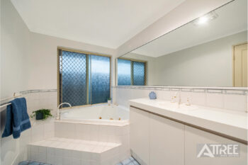 Listing image for 25 Waten Place, Canning Vale  WA  6155
