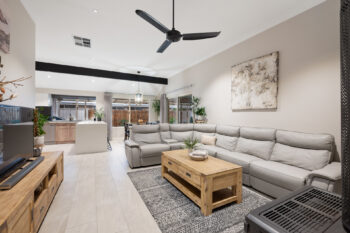 Listing image for 32 Kingsland Loop, Canning Vale  WA  6155