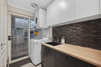 Listing image for 32 Kingsland Loop, Canning Vale  WA  6155