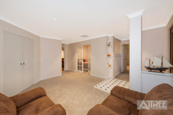 Listing image for 13 Valleyview Trail, Canning Vale  WA  6155