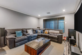 Listing image for 8 Nesbit Drive, Haynes  WA  6112