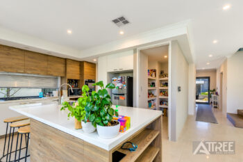 Listing image for 25 Cedarleaf Entrance, Treeby  WA  6164